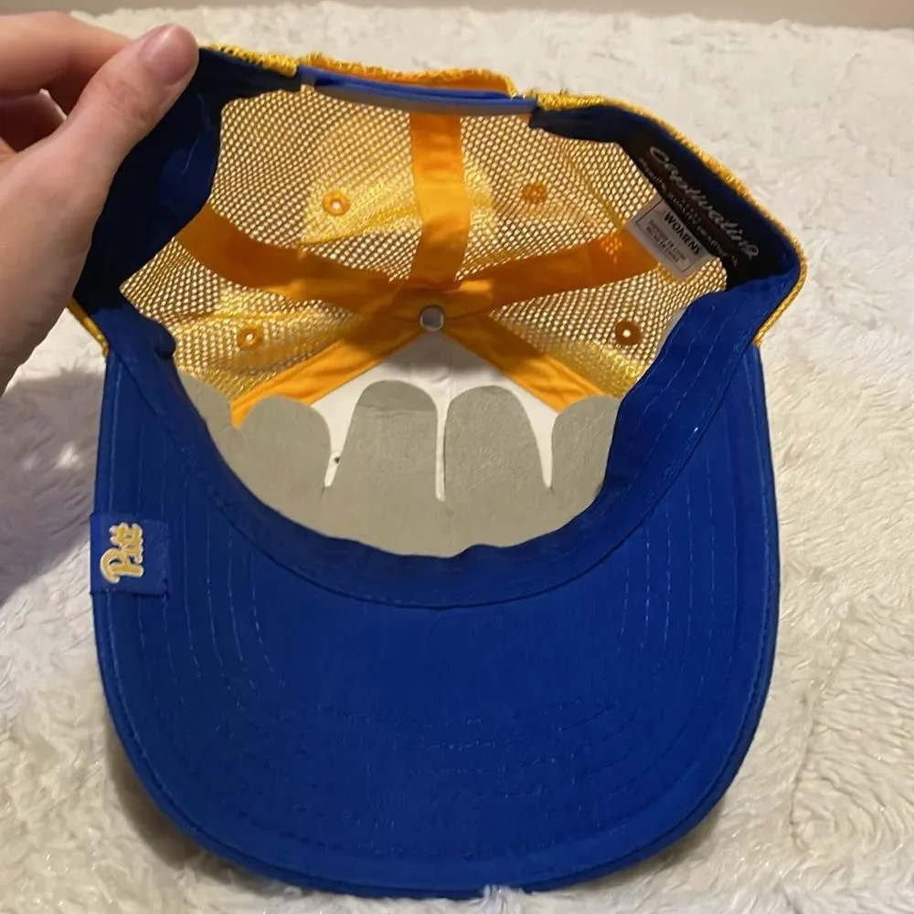 Captivating- NWT Pitt Panthers Women’s Adjustable Flat Brim Mesh Hat- One Size